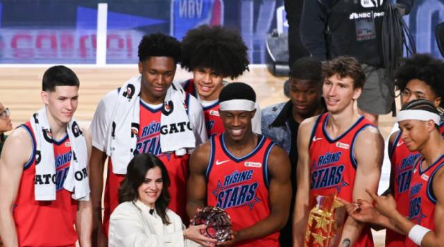 u8首页-夺新秀赛MVP！埃奇库姆压哨罚球锁定胜局